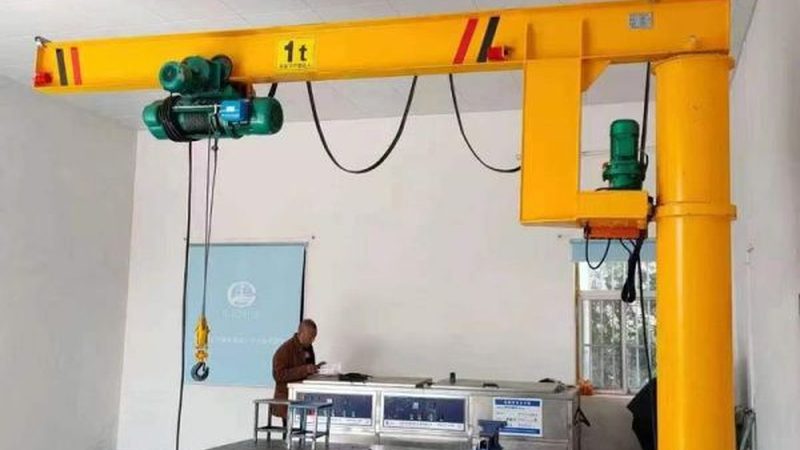 双梁门式与桥式起重机：耐用性对比解析**